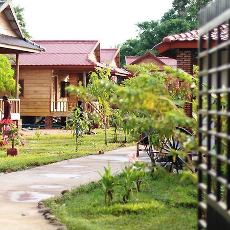 The Hidden Oasis Bungalows Kampot Exterior foto
