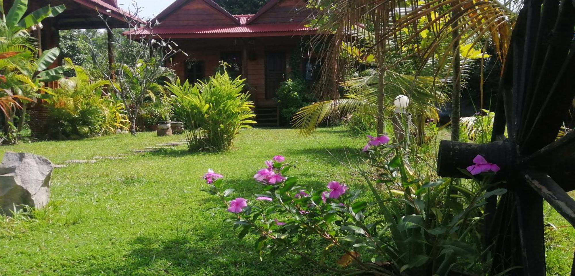 The Hidden Oasis Bungalows Kampot Exterior foto