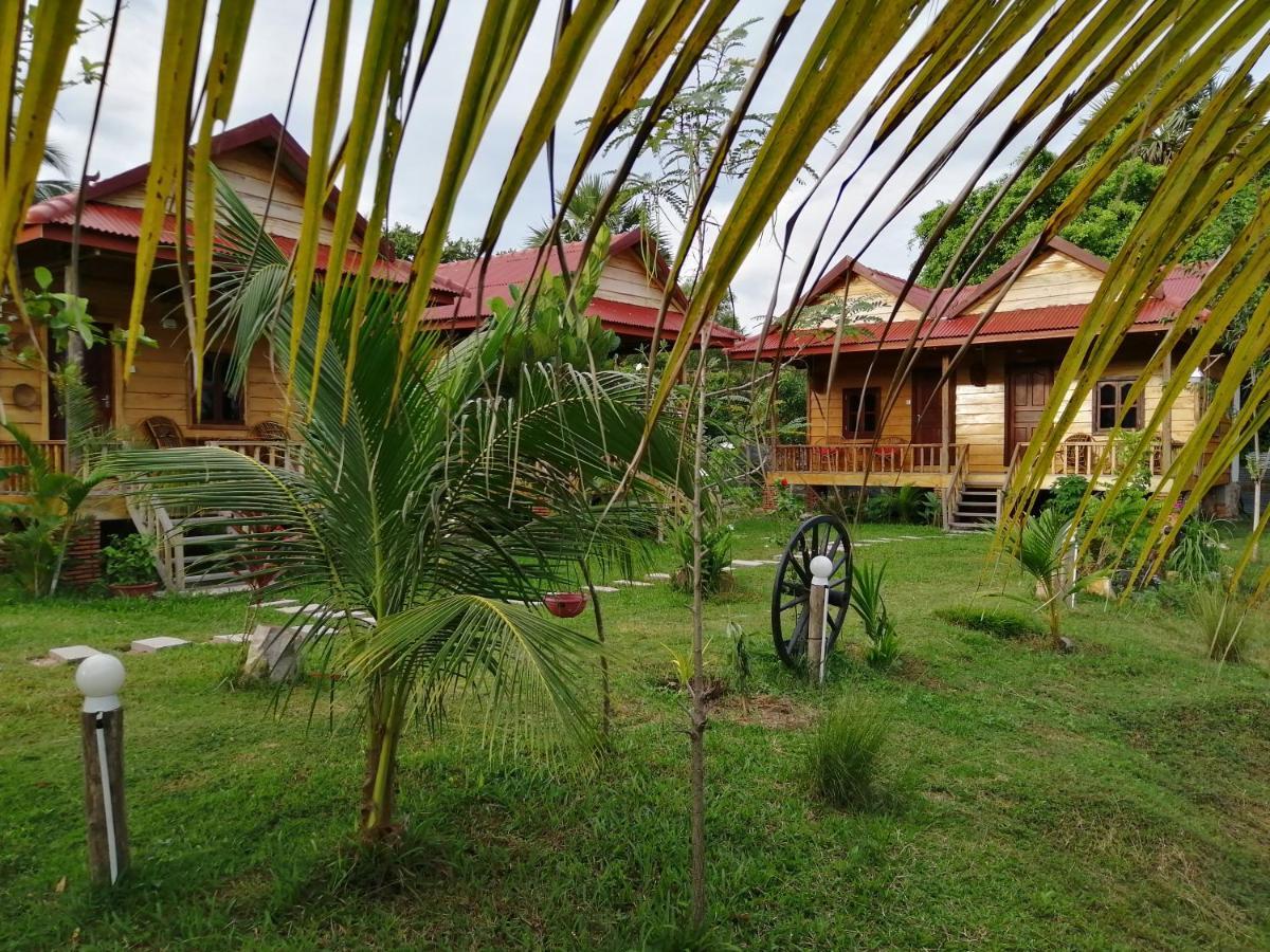 The Hidden Oasis Bungalows Kampot Exterior foto